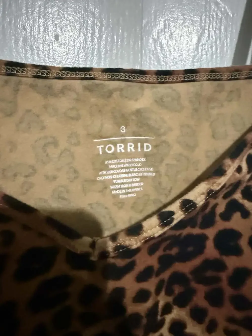 Torrid Leopard Print V-Neck Cami Tank Top Size 3 - Picture 3 of 3